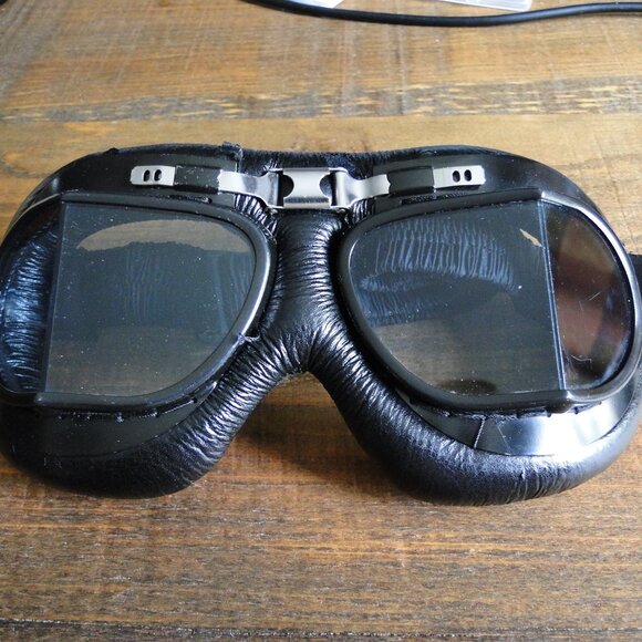 Vintage Flying Goggles / Adjustable - Picture 1 of 7